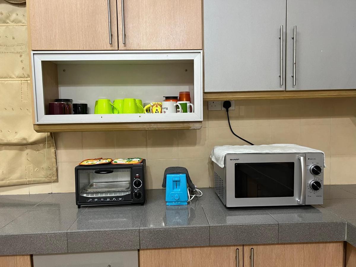 D'Lestari Homestay Seri Kembangan Ngoại thất bức ảnh